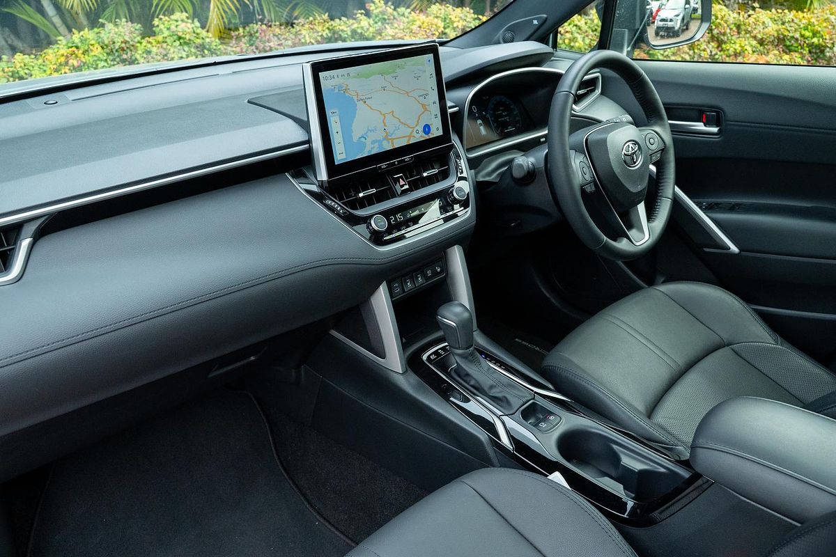 2024 Toyota Corolla Cross Atmos MXGH10R