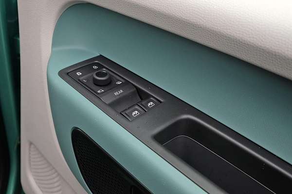 2025 Volkswagen ID. Buzz Pro BEV560 EB LWB