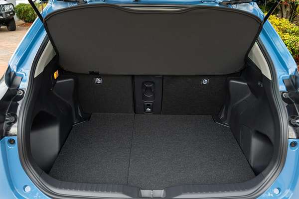 2025 Toyota Yaris Cross GX MXPJ10R