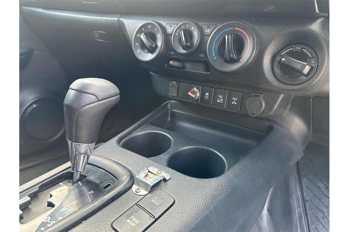 2020 Toyota Hilux SR GUN126R 4X4