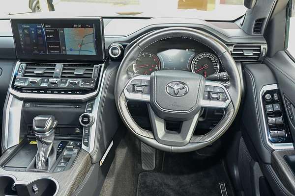 2024 Toyota Landcruiser Sahara ZX FJA300R