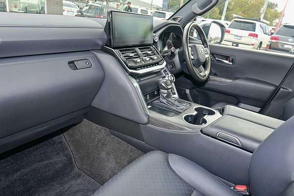 2024 Toyota Landcruiser Sahara ZX FJA300R