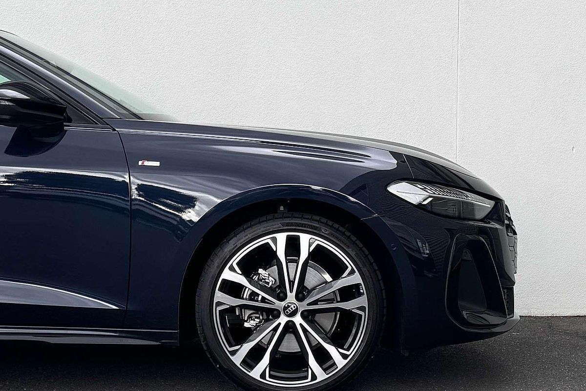 2025 Audi A5 TFSI 150kW S line B10
