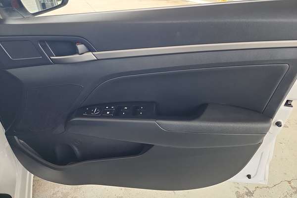2018 Hyundai Elantra Active AD