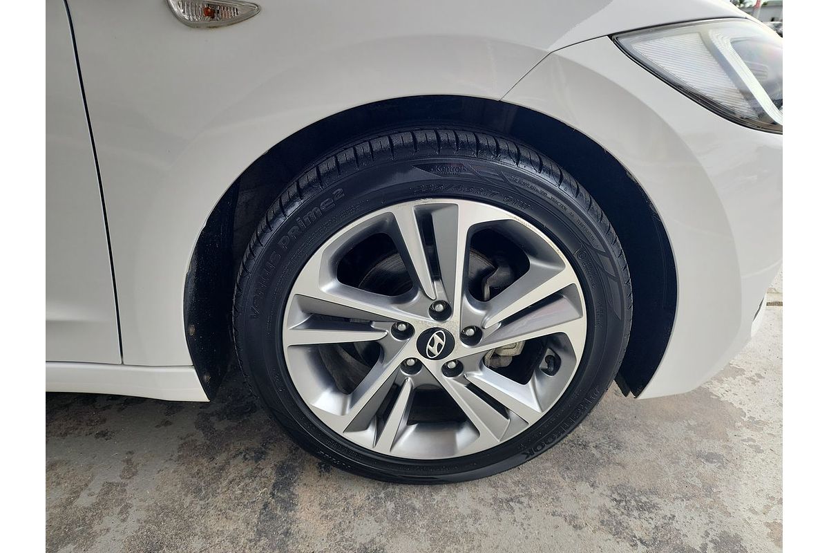 2018 Hyundai Elantra Active AD