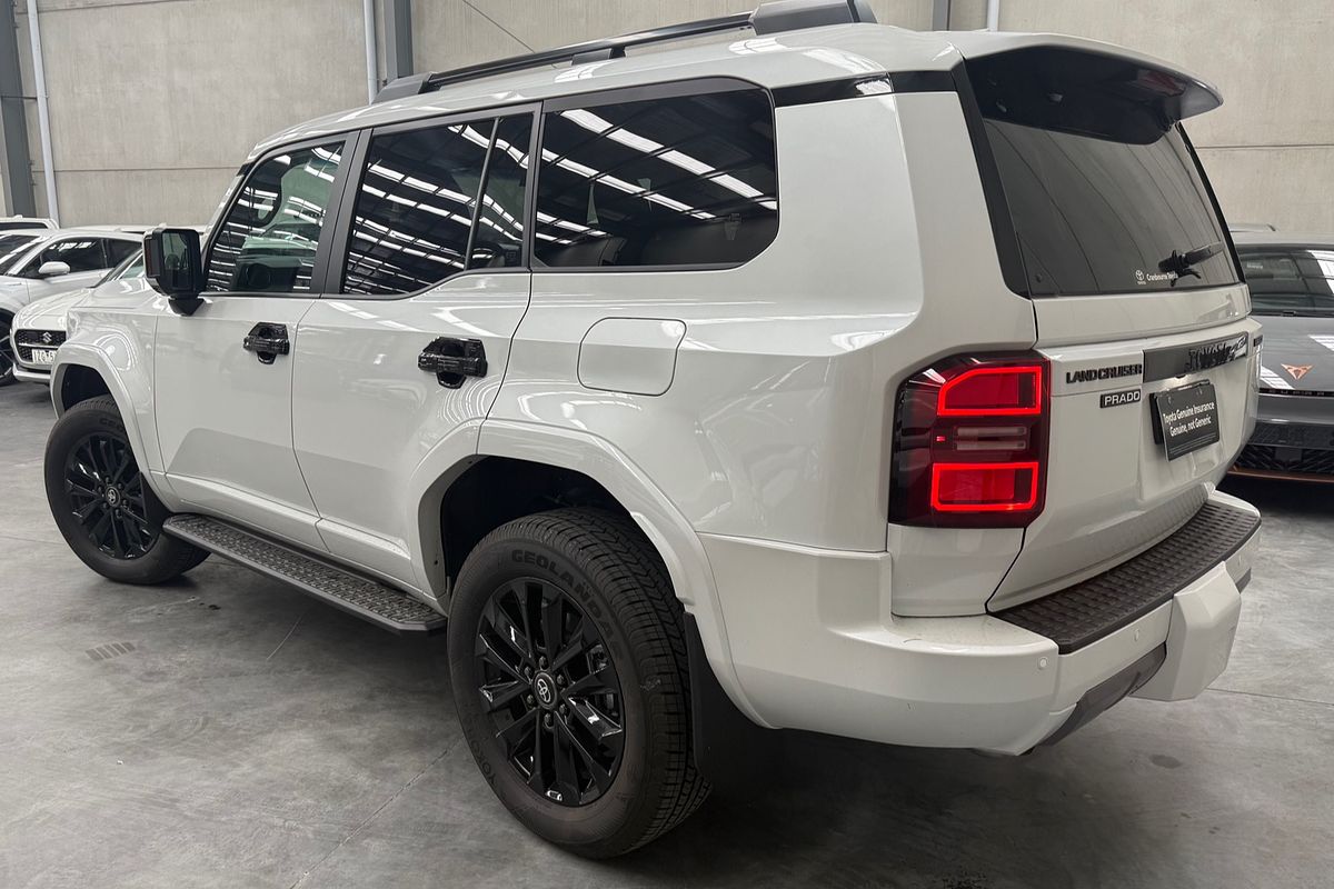 2025 Toyota Landcruiser Prado Kakadu GDJ251R