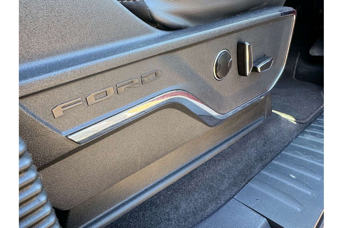 2023 Ford F-150 Lariat  4X4 LWB