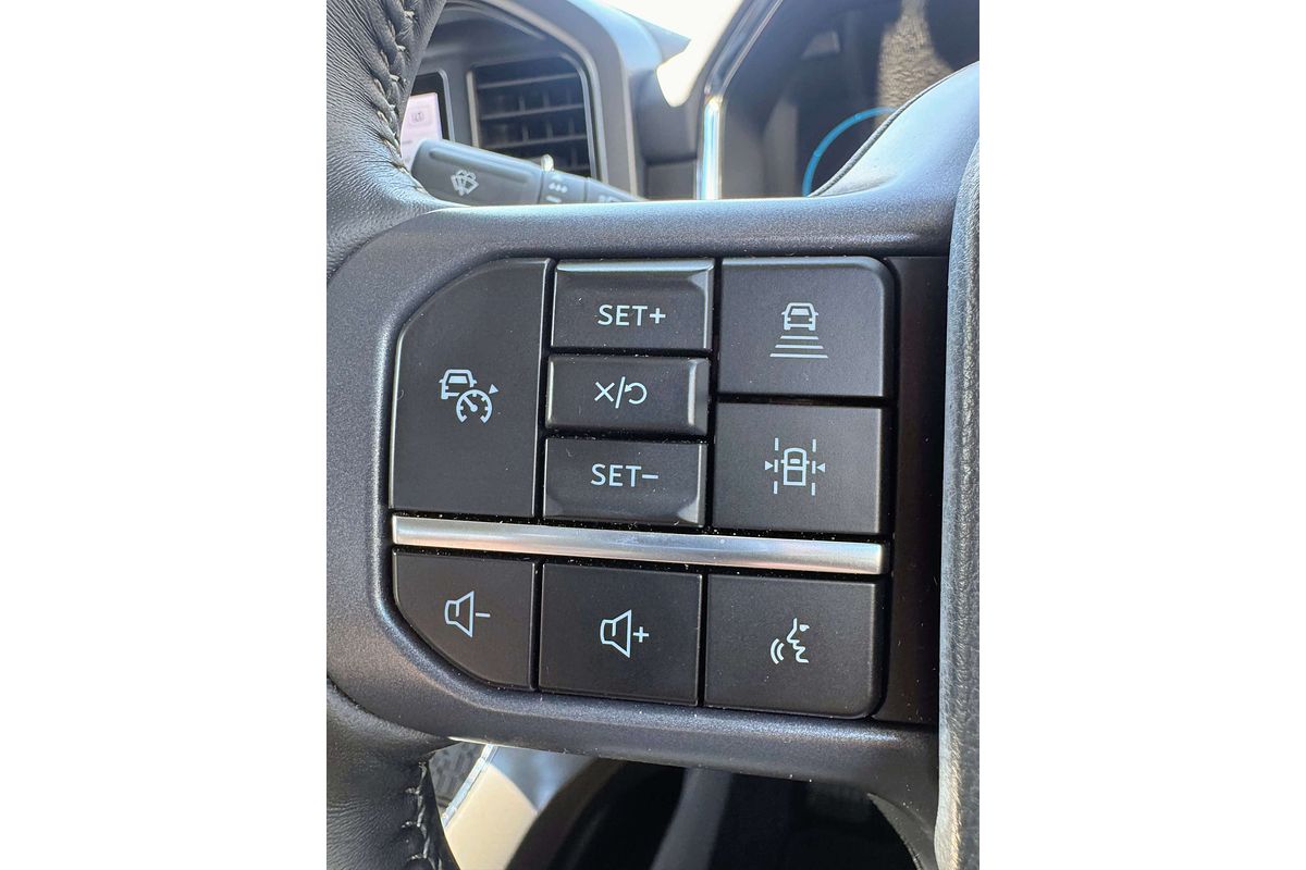 2023 Ford F-150 Lariat  4X4 LWB