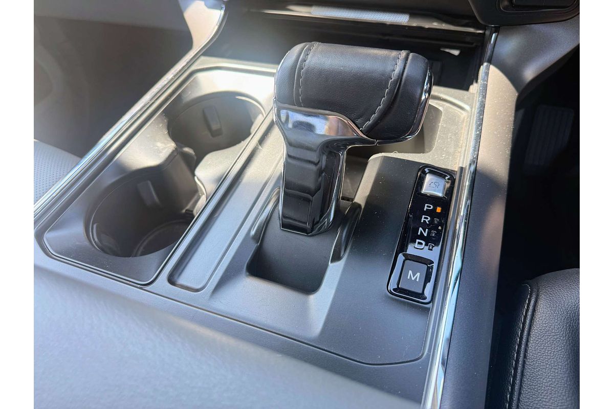 2023 Ford F-150 Lariat  4X4 LWB