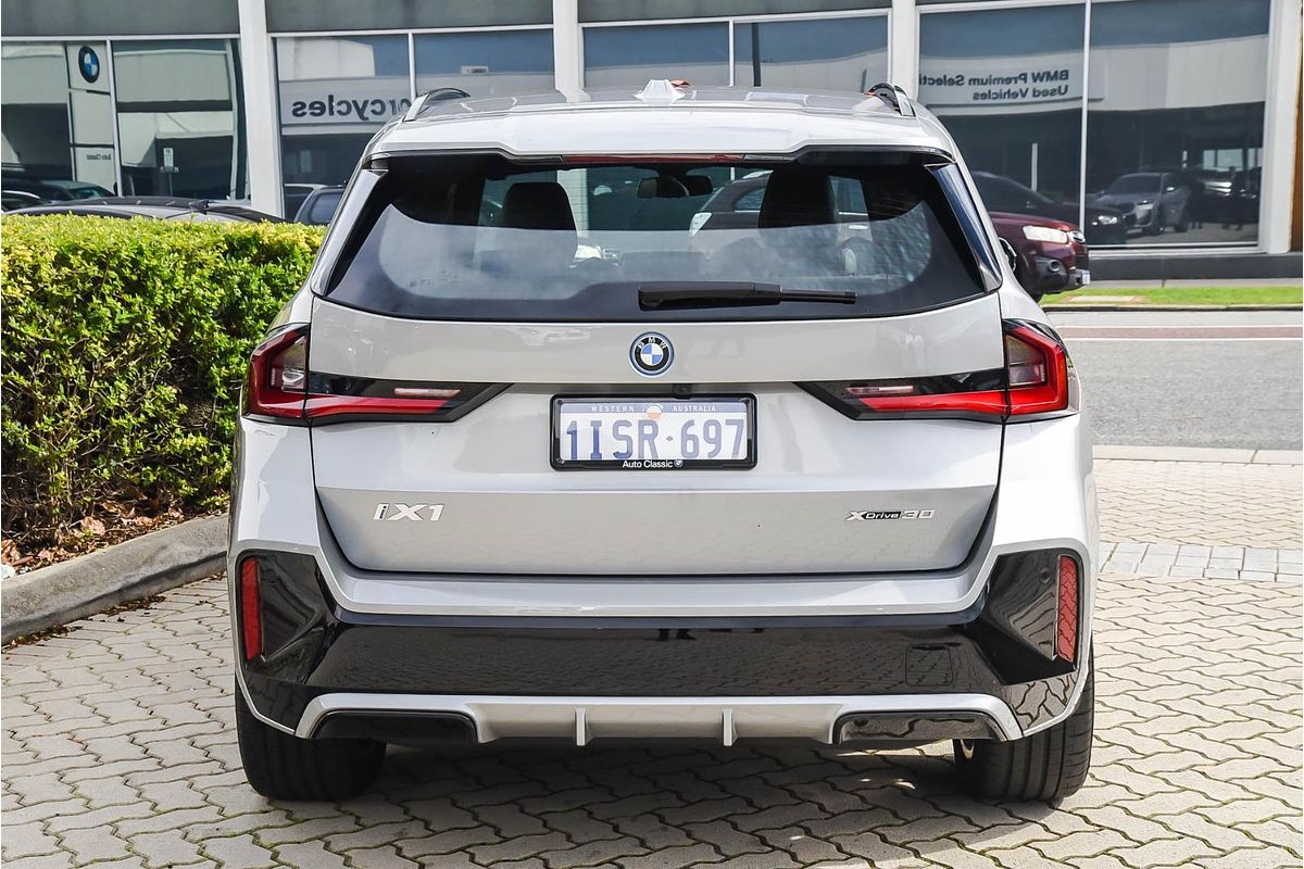 2024 BMW iX1 xDrive30 M Sport U11