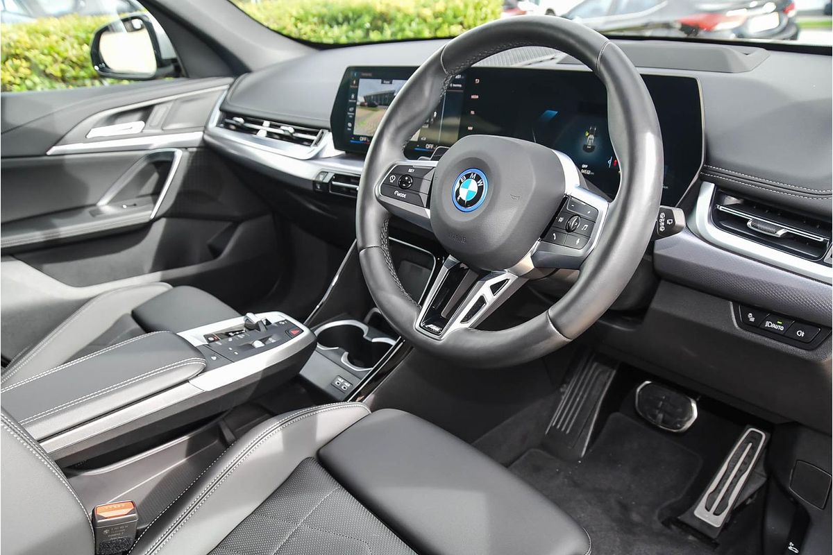 2024 BMW iX1 xDrive30 M Sport U11