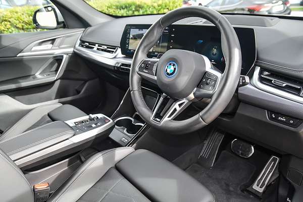 2024 BMW iX1 xDrive30 M Sport U11