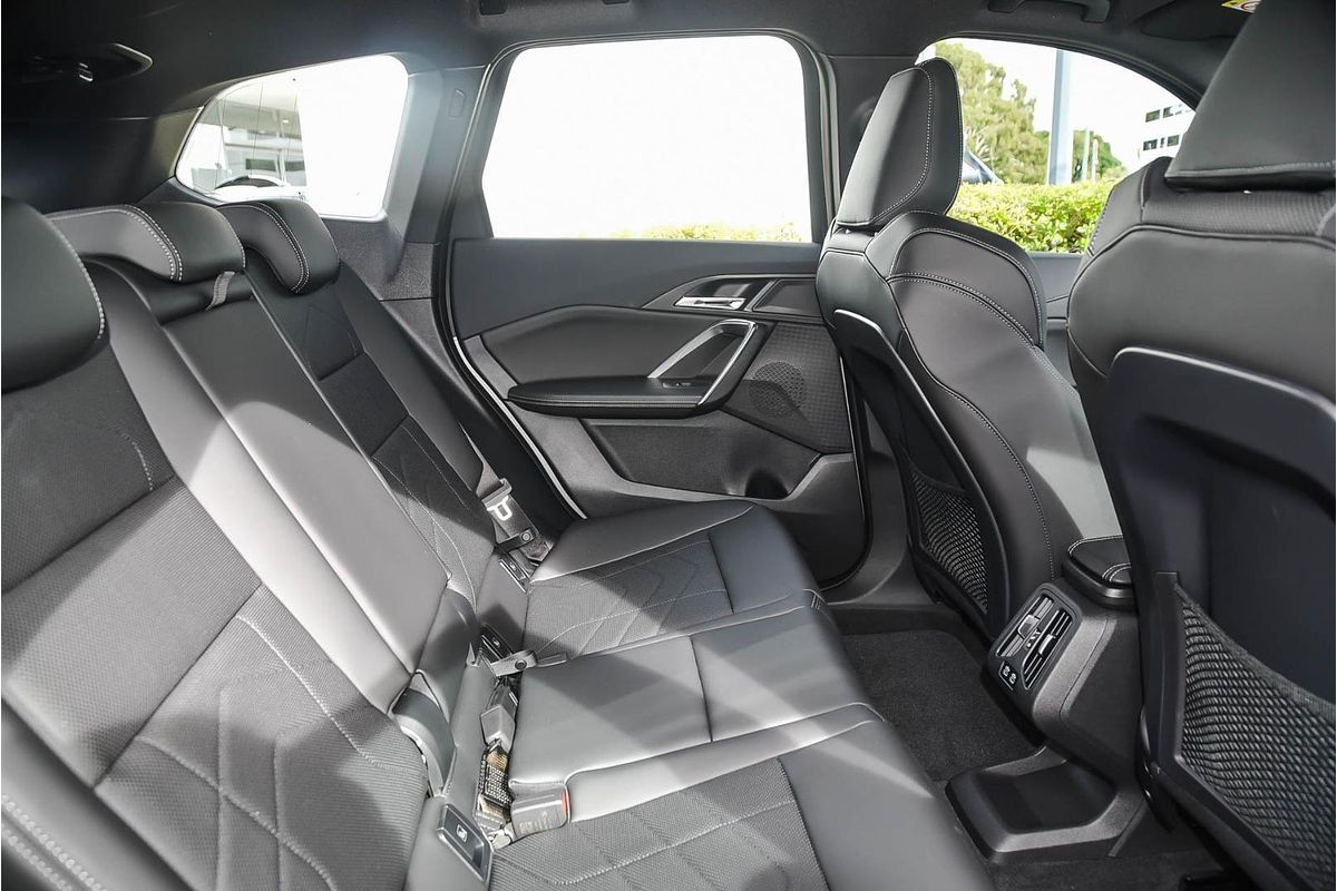 2024 BMW iX1 xDrive30 M Sport U11