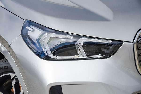 2024 BMW iX1 xDrive30 M Sport U11