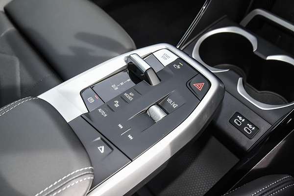 2024 BMW iX1 xDrive30 M Sport U11