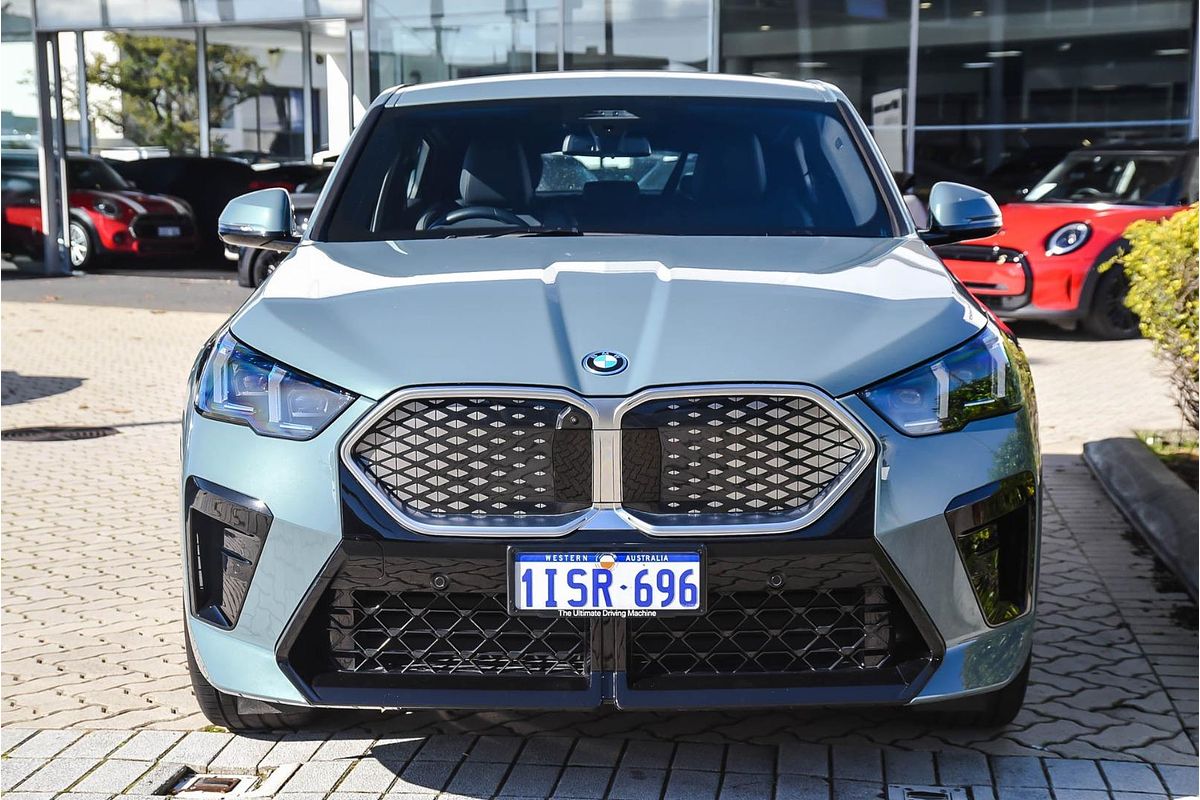 2024 BMW iX2 eDrive20 M Sport U10