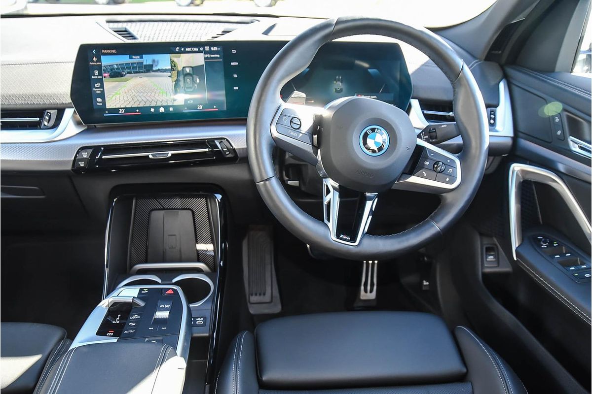 2024 BMW iX2 eDrive20 M Sport U10