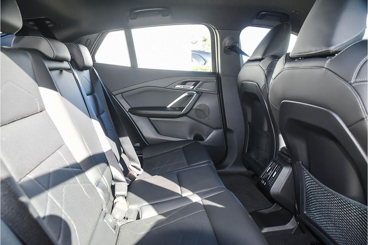 2024 BMW iX2 eDrive20 M Sport U10