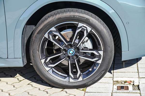 2024 BMW iX2 eDrive20 M Sport U10