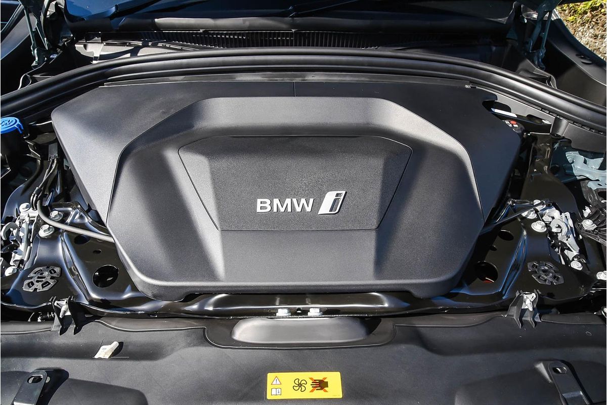 2024 BMW iX2 eDrive20 M Sport U10