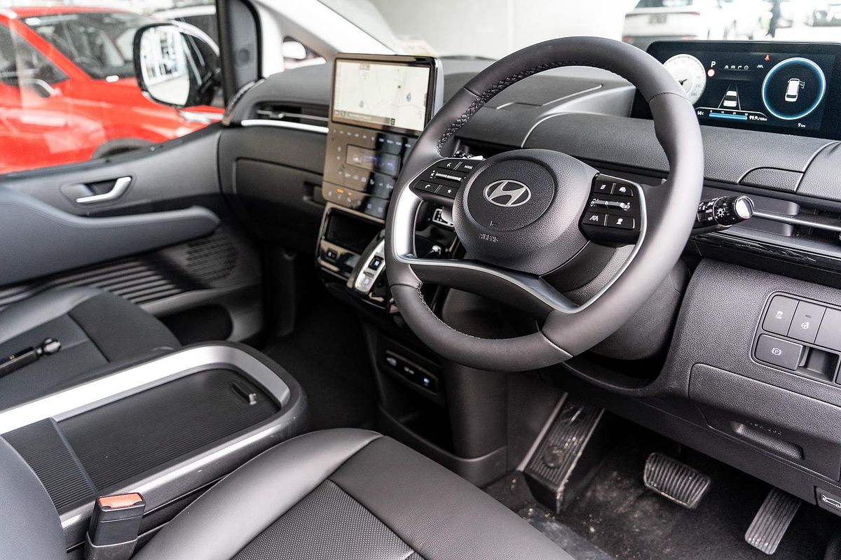 2025 Hyundai STARIA US4.V3