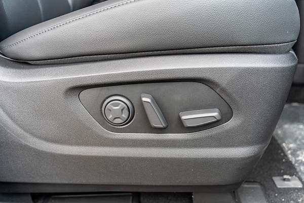 2025 Hyundai STARIA US4.V3