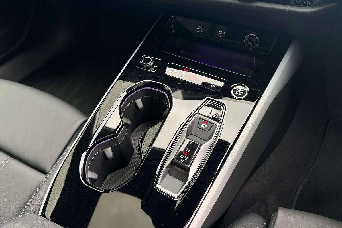 2025 Audi A5 TFSI 150kW S line B10
