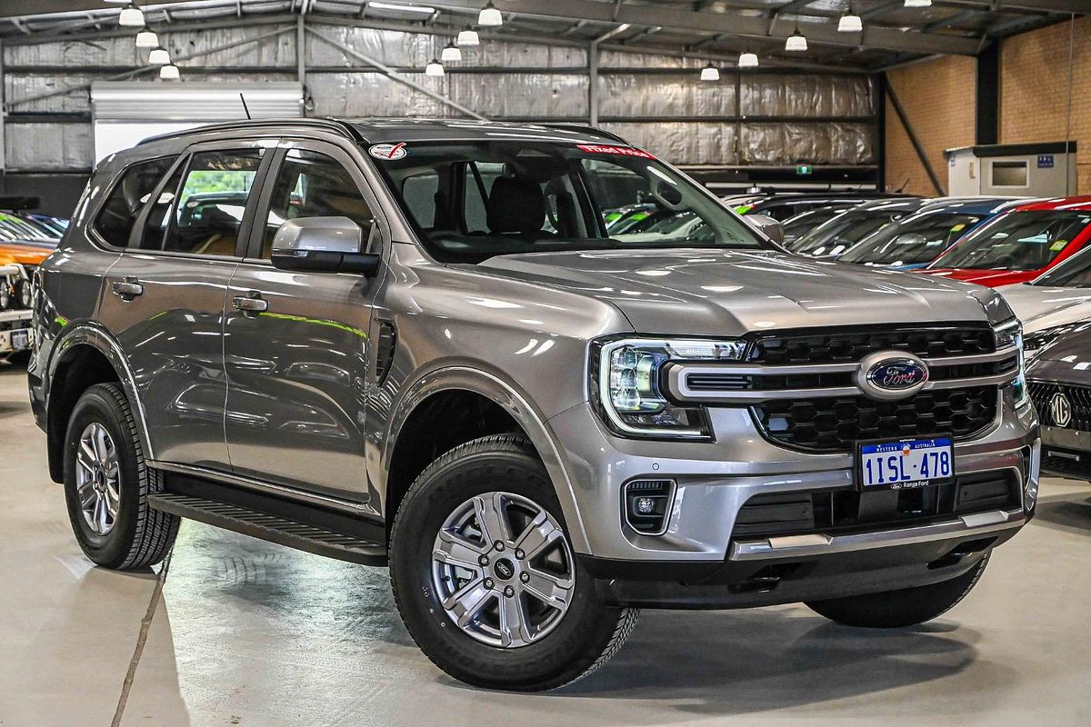 2024 Ford Everest Ambiente  2.0L