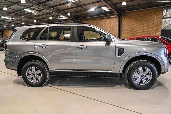 2024 Ford Everest Ambiente  2.0L