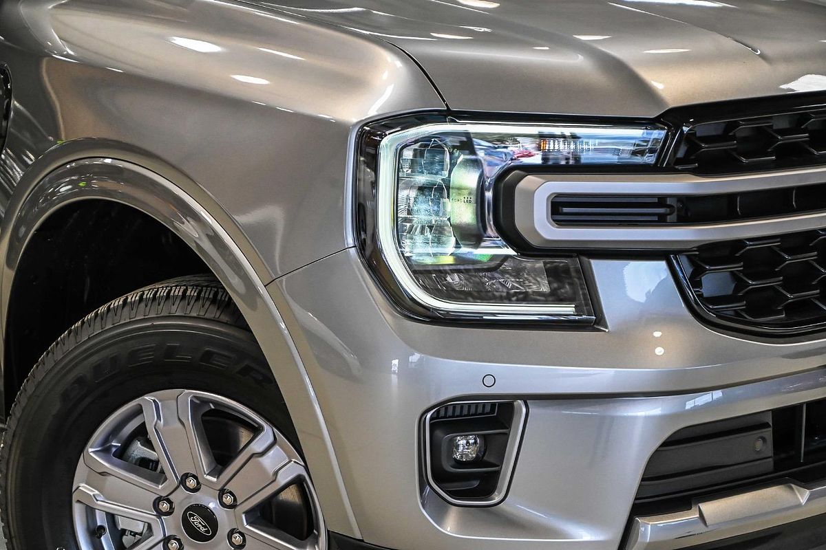 2024 Ford Everest Ambiente  2.0L