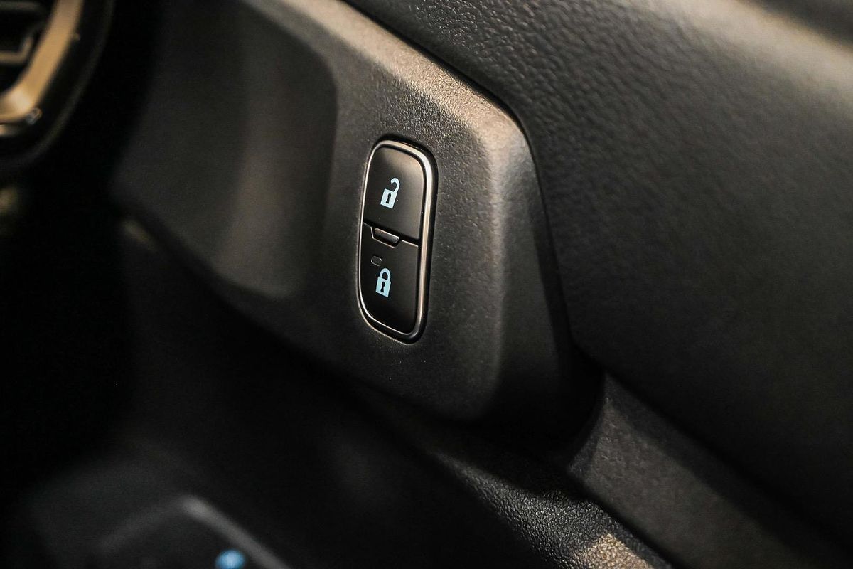 2024 Ford Everest Ambiente  2.0L