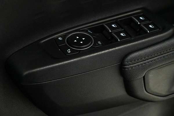 2024 Ford Everest Ambiente  2.0L