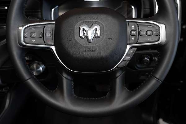 2024 RAM 1500 Laramie Sport RamBox DT 4X4 SWB