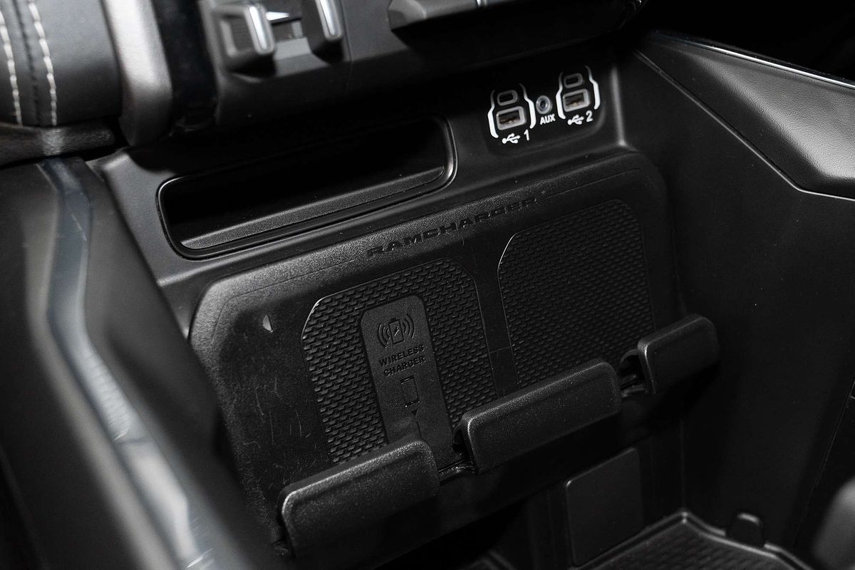 2024 RAM 1500 Laramie Sport RamBox DT 4X4 SWB