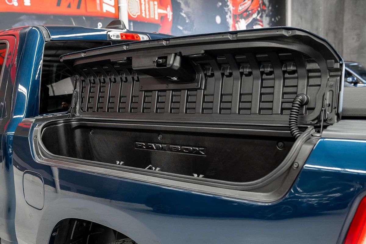 2024 RAM 1500 Laramie Sport RamBox DT 4X4 SWB