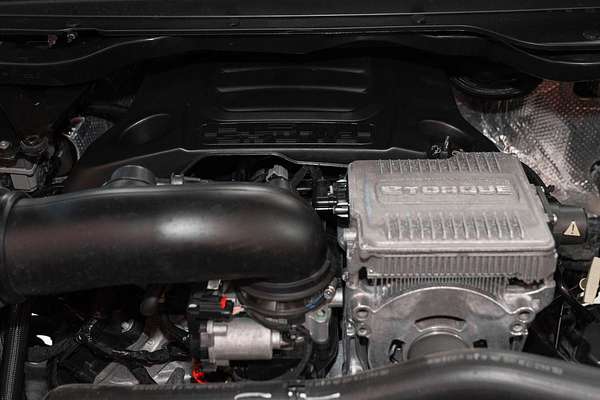 2024 RAM 1500 Laramie Sport RamBox DT 4X4 SWB