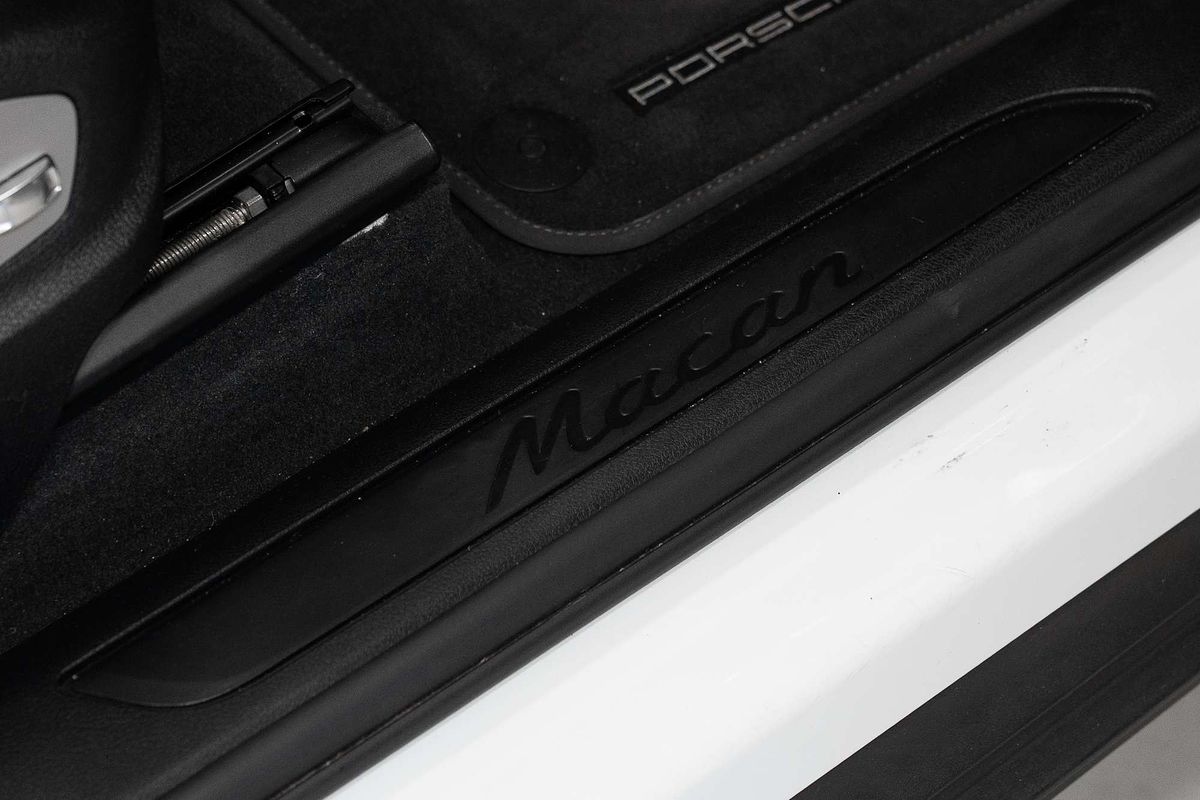 2020 Porsche Macan  95B