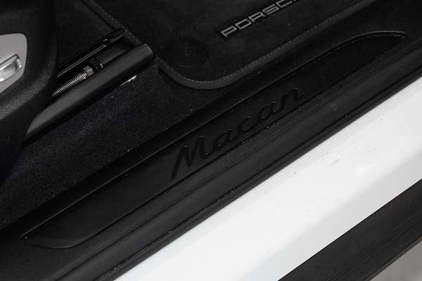 2020 Porsche Macan  95B
