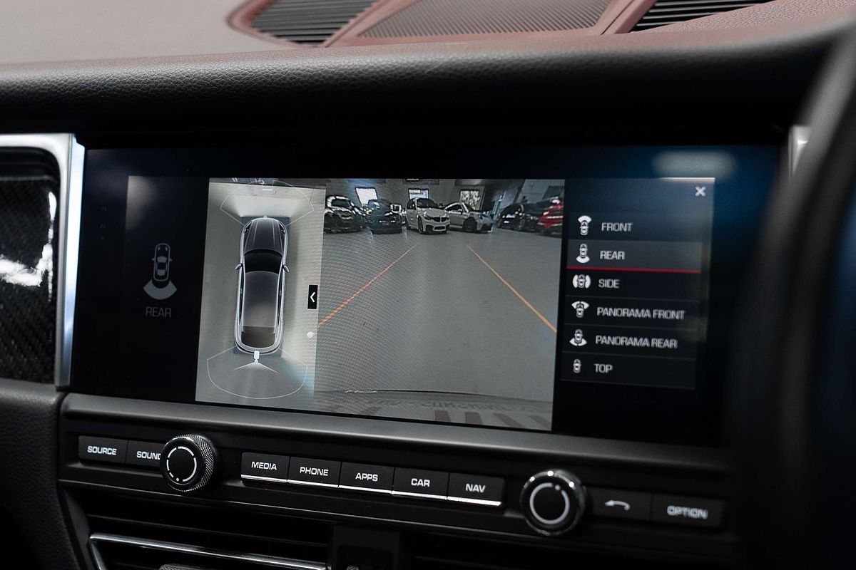 2020 Porsche Macan  95B