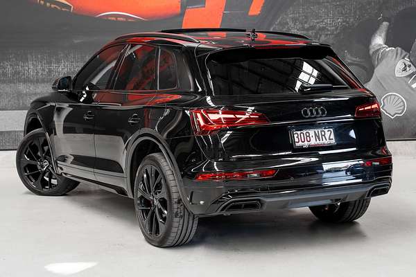 2023 Audi Q5 55 TFSI e S line FY