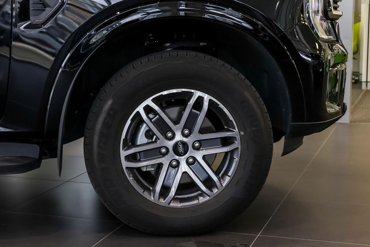 2025 Ford Everest Trend 2.0L