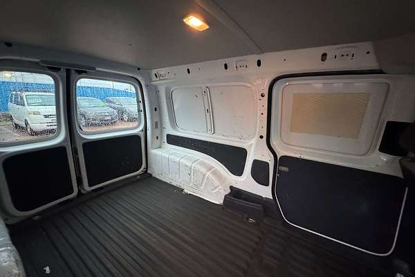 2013 Volkswagen Caddy TDI250 2KN LWB