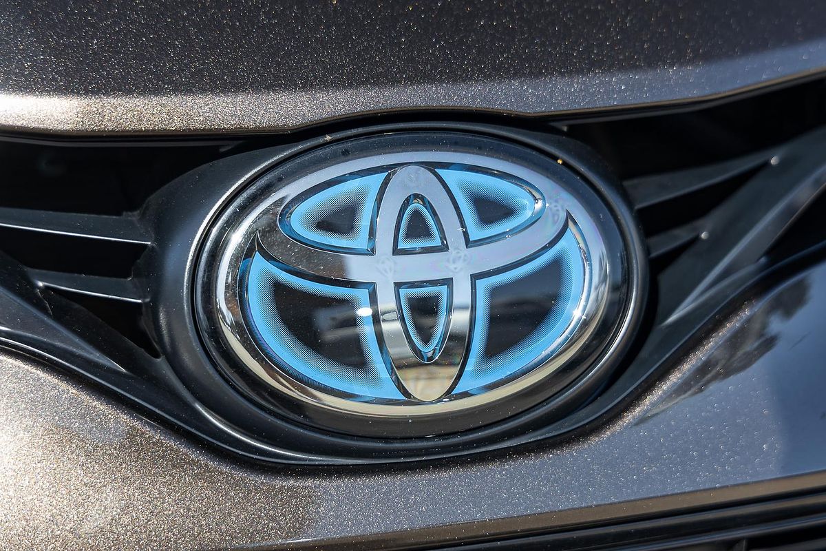2023 Toyota Camry Ascent AXVH70R