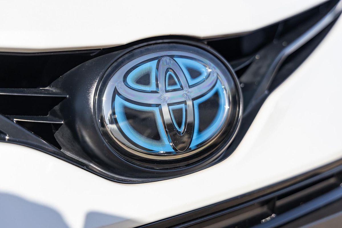 2024 Toyota Camry Ascent AXVH70R