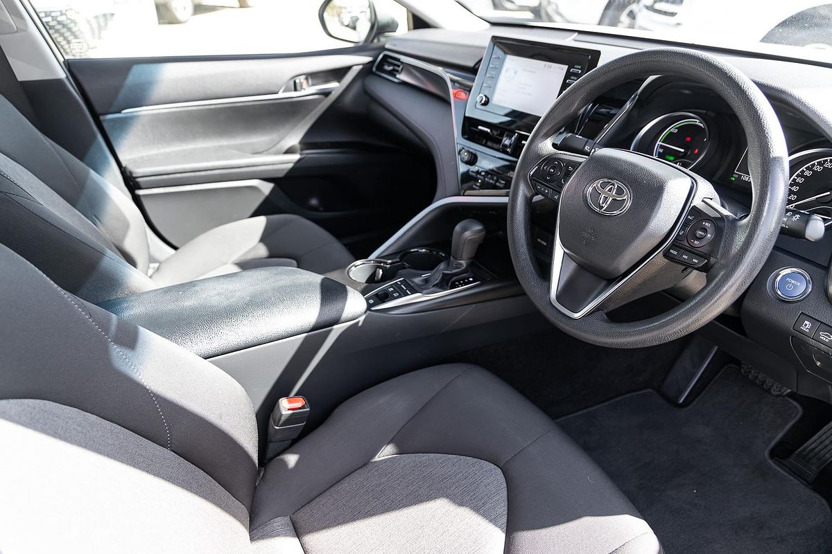 2024 Toyota Camry Ascent AXVH70R