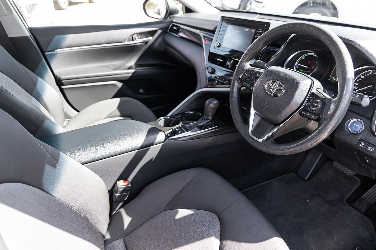 2024 Toyota Camry Ascent AXVH70R