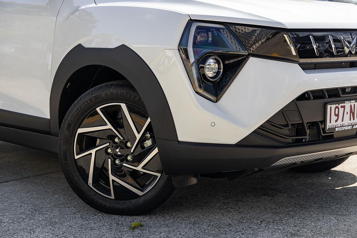 2025 Mahindra XUV3XO AX7L