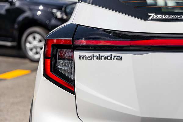 2025 Mahindra XUV3XO AX7L