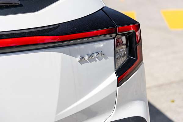2025 Mahindra XUV3XO AX7L