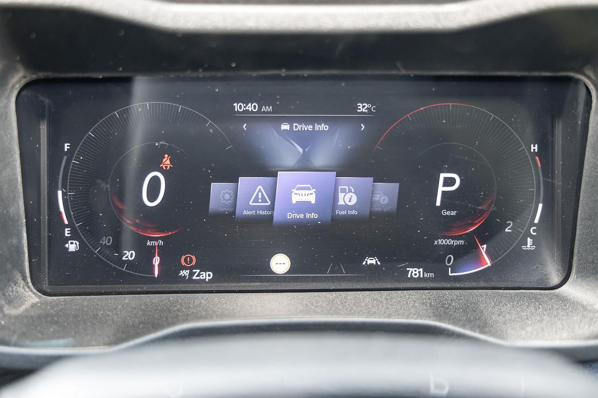 2025 Mahindra XUV3XO AX7L